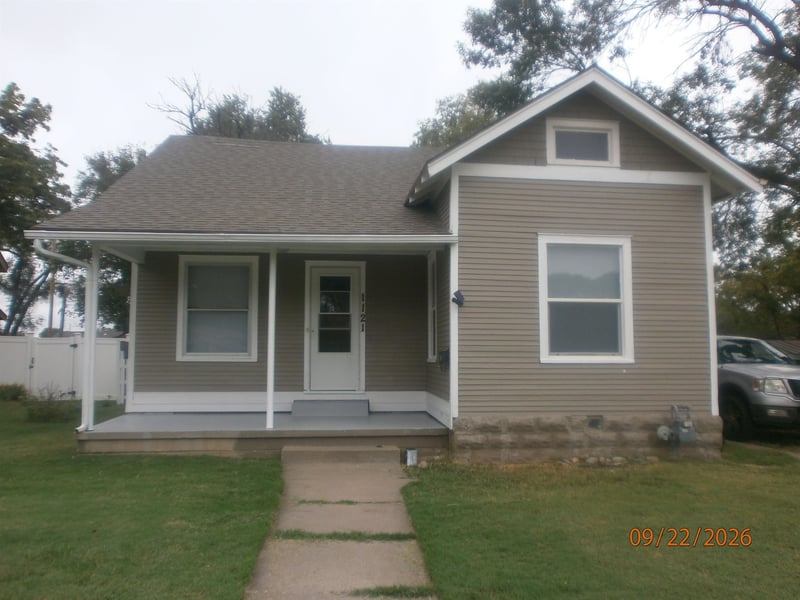 1121 E Ash, Salina, KS 67401