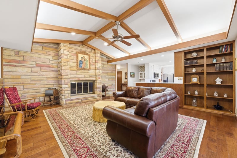 2002 W 31st St N, Wichita, KS 67204