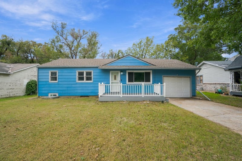 429 N 9th St, Towanda, KS 67144