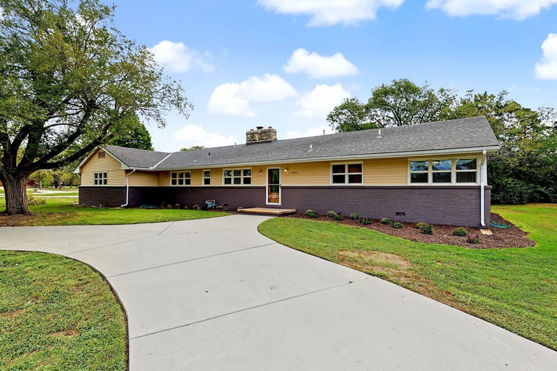 3900 N Harding, Bel Aire, KS 67220