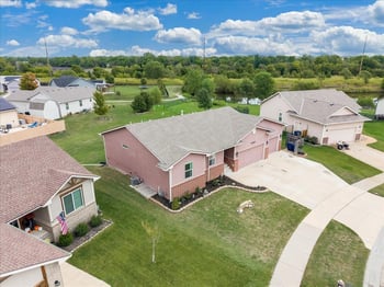 744 N Wakefield, Valley Center, KS 67147