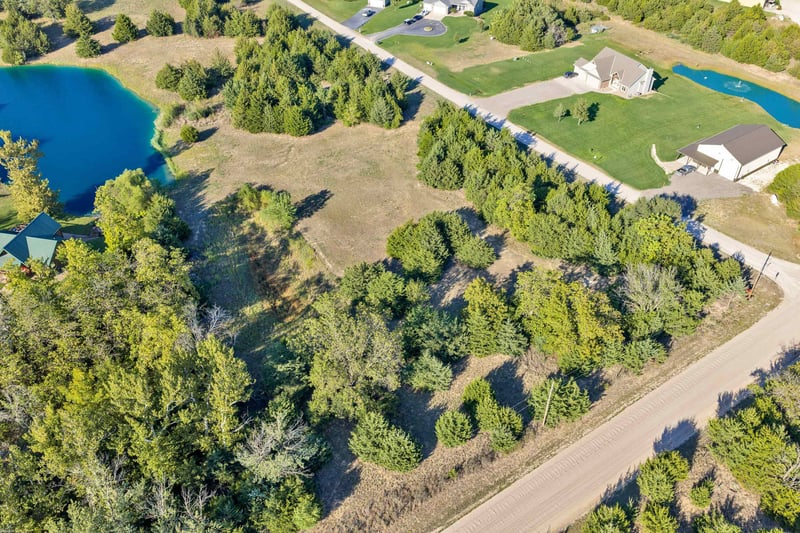 0000 E Red Tail Rd, Hutchinson, KS 67502