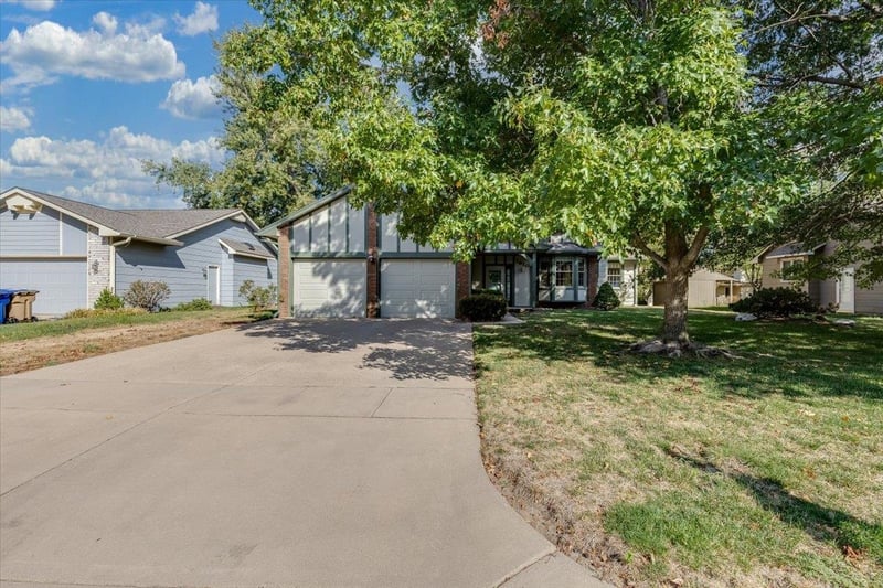 1810 N Socora St, Wichita, KS 67212