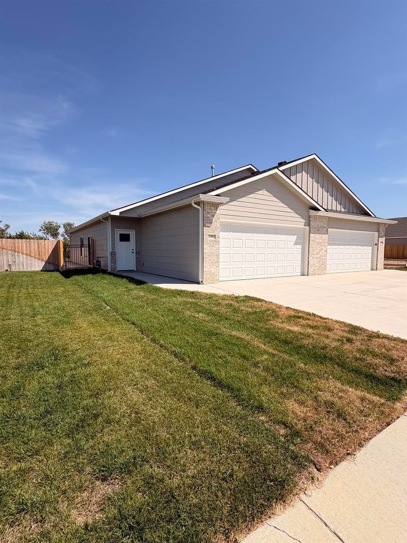 2304 S Horseback, Wichita, KS 67230