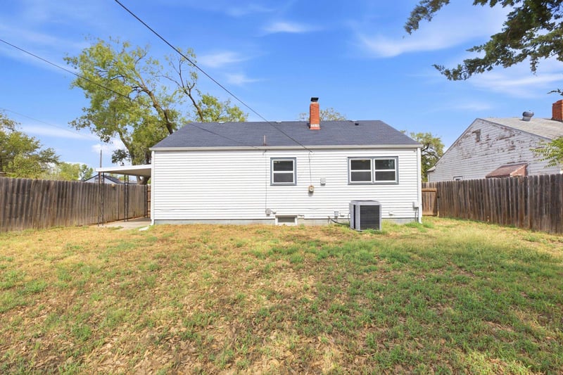 703 W Kinkaid Ave, Wichita, KS 67213