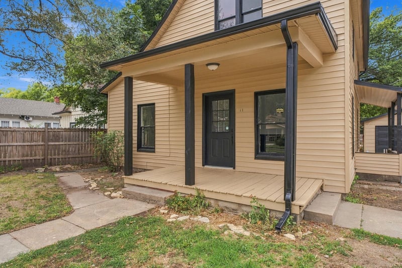 611 S Hydraulic St, Wichita, KS 67211