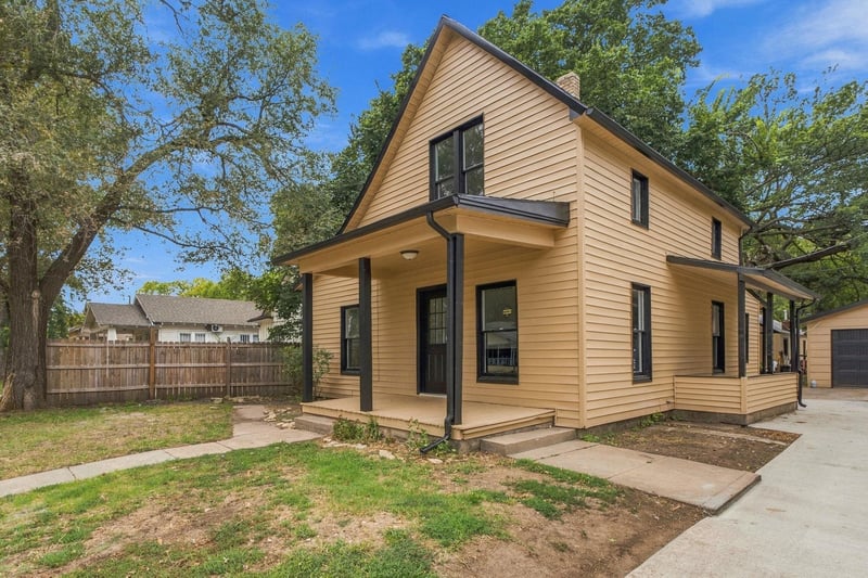 611 S Hydraulic St, Wichita, KS 67211