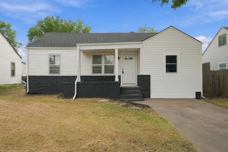 5125 E Elm St, Wichita, KS 67208
