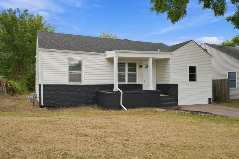 5125 E Elm St, Wichita, KS 67208