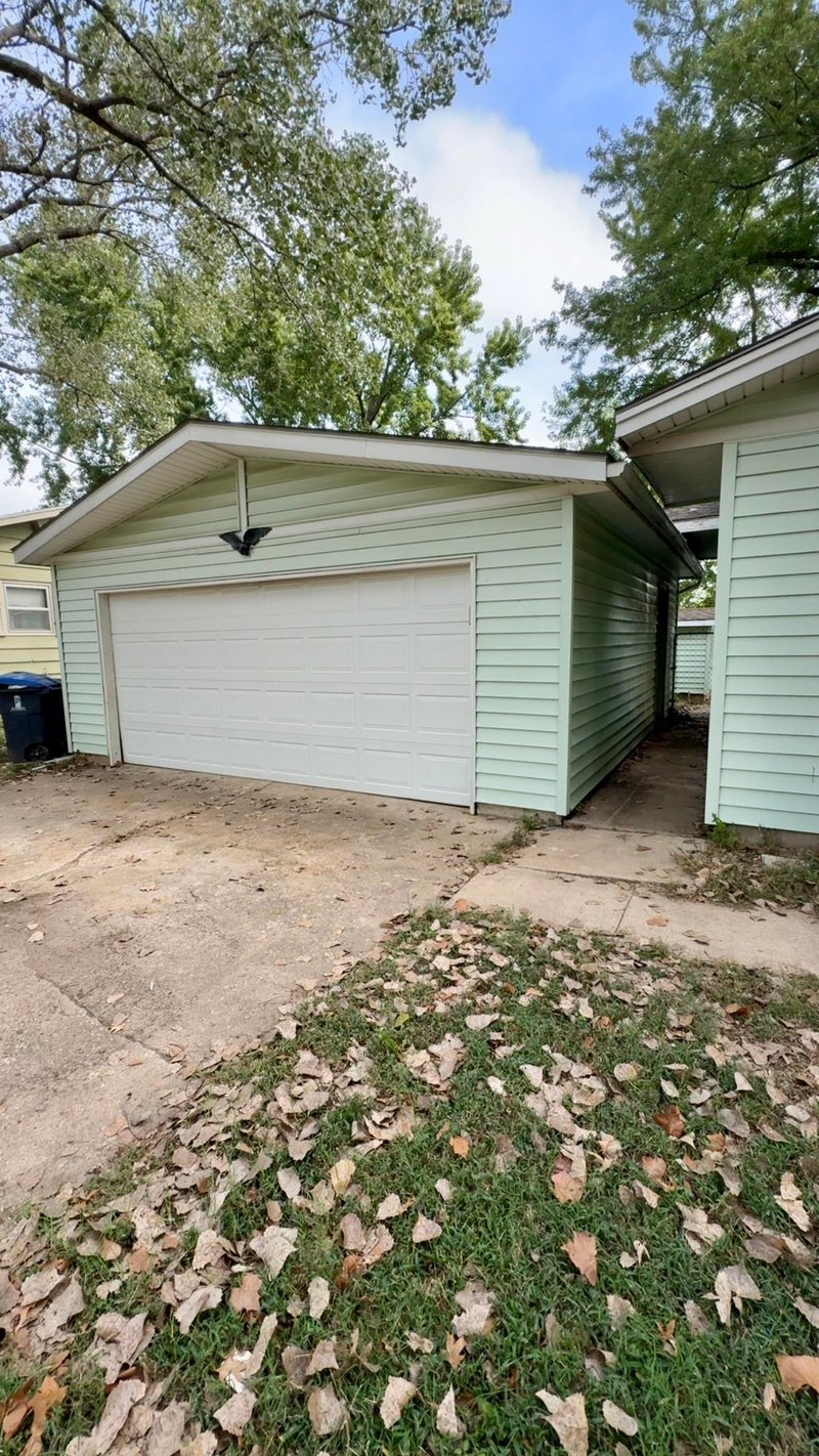 1350 N Taylor, El Dorado, KS 67042
