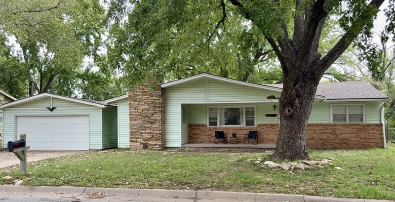 1350 N Taylor, El Dorado, KS 67042