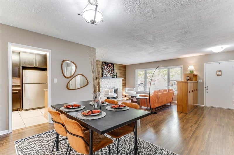 239 S Parkwood Ln, Wichita, KS 67218