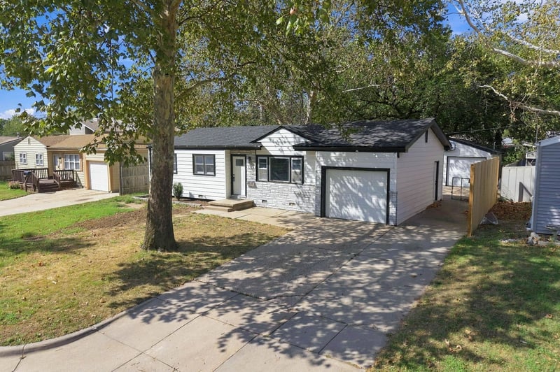 1715 N Joann St, Wichita, KS 67203