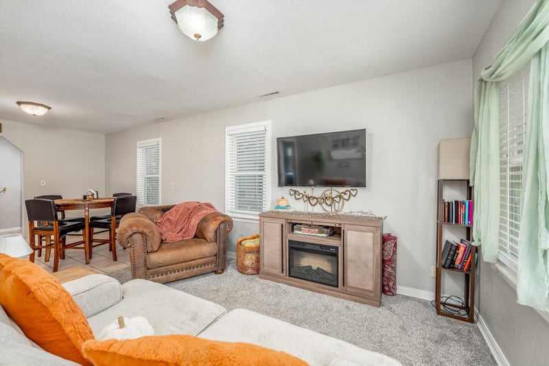 739 N Mount Carmel, Wichita, KS 67203