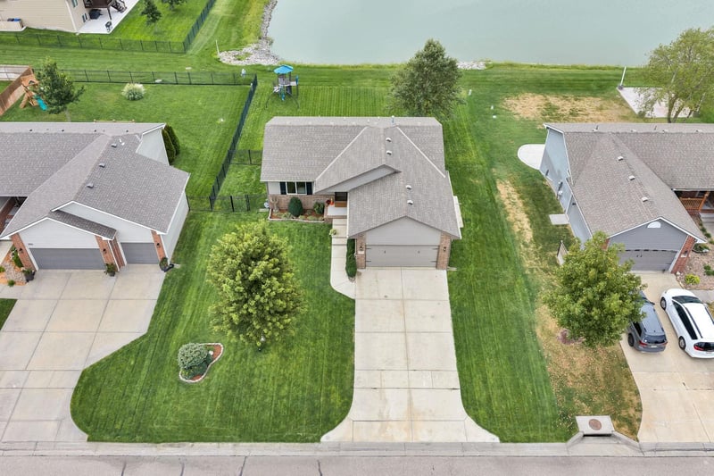 1925 N Bellick Ct, Wichita, KS 67235