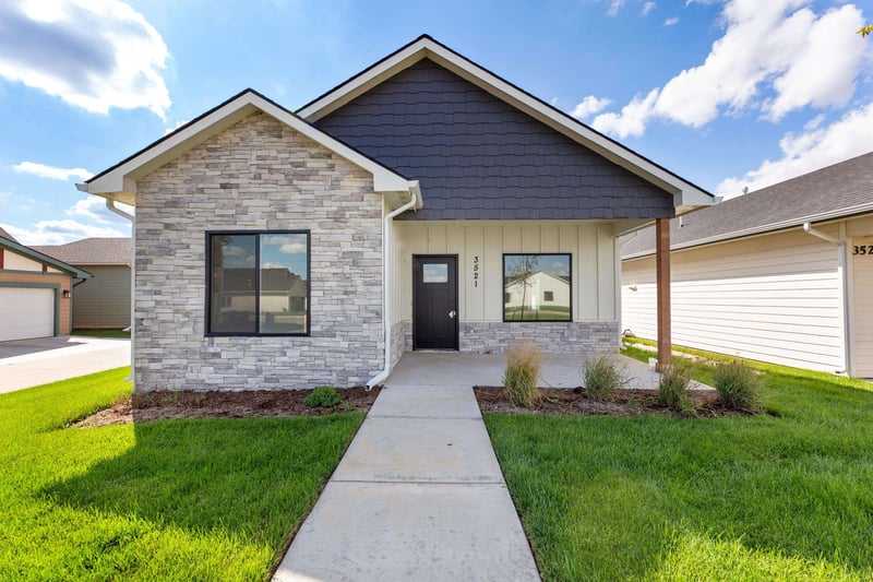 3521 N Azalea St, Maize, KS 67223