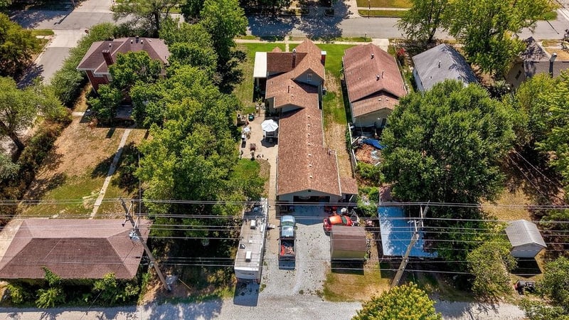 712 E 12th, Winfield, KS 67156