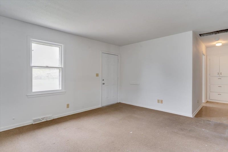 2229 E 53rd, Wichita, KS 67216