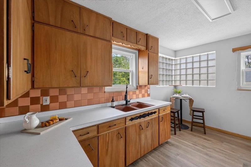 1322 N Henry, Augusta, KS 67010