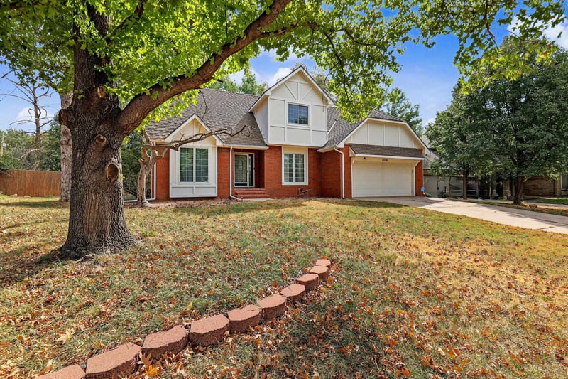1334 N Coachhouse, Wichita, KS 67235