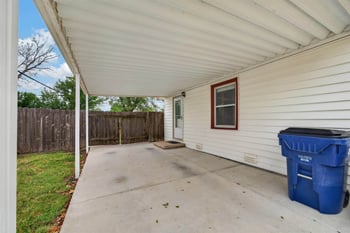 2328 W Casado St, Wichita, KS 67217