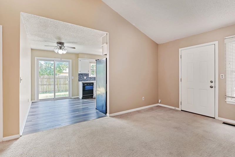 2472 S Capri Ln, Wichita, KS 67210