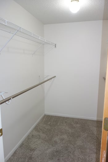 10317 E Countryside, Wichita, KS 67207