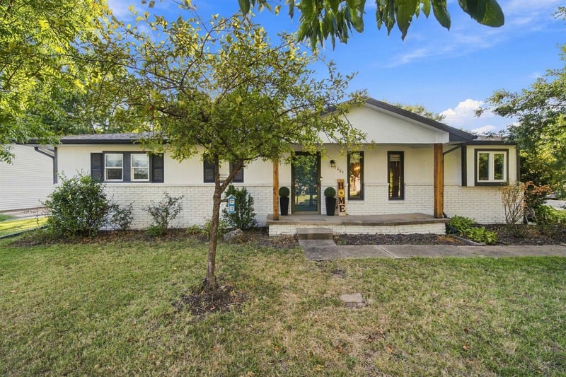 1805 N Terry Ln, Andover, KS 67002