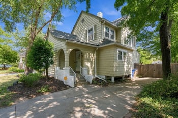 636 N Crestway St, Wichita, KS 67208