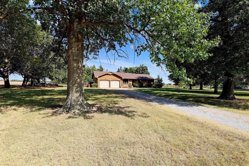 18800 W 29th Street N, Colwich, KS 67030