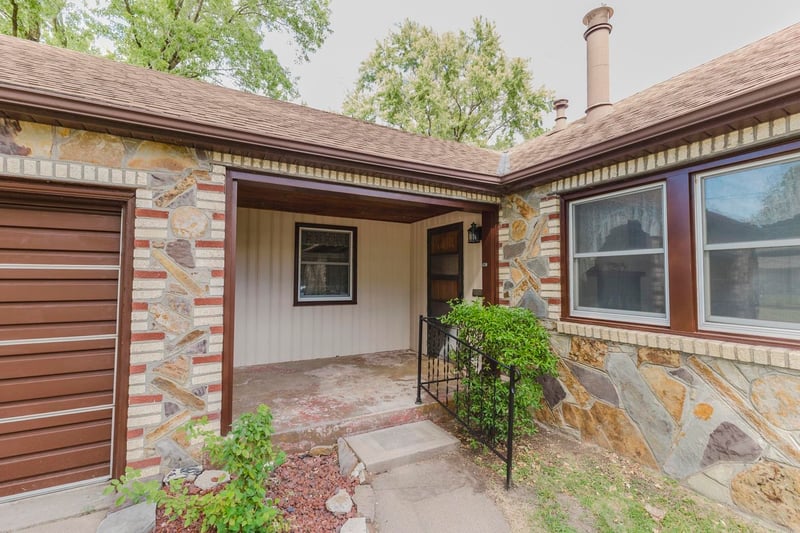 430 W Ninth, Newton, KS 67114