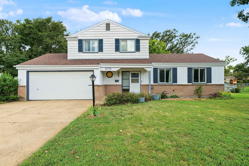 2076 Raymond Ave, Salina, KS 67401