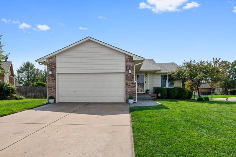 1902 N Nickelton Ct, Wichita, KS 67235