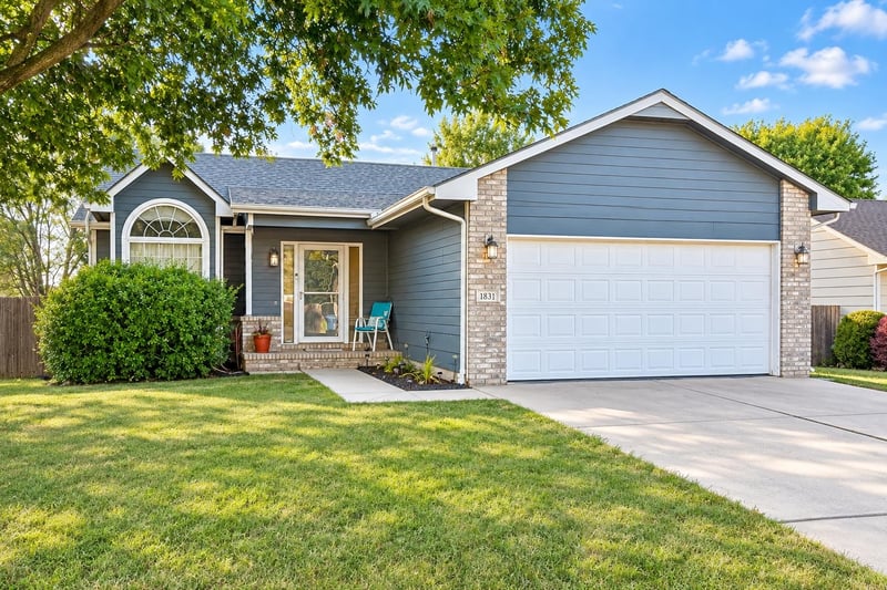 1831 S Brandon St, Wichita, KS 67207