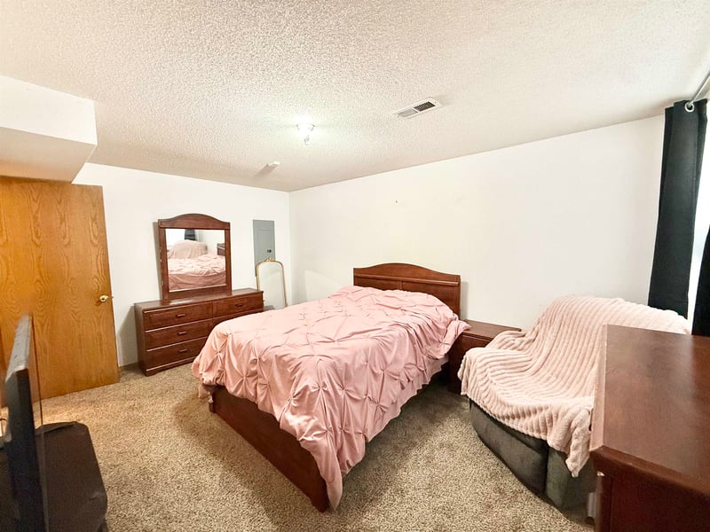 1831 S Brandon St, Wichita, KS 67207