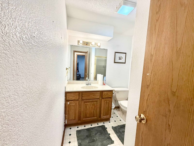 1831 S Brandon St, Wichita, KS 67207