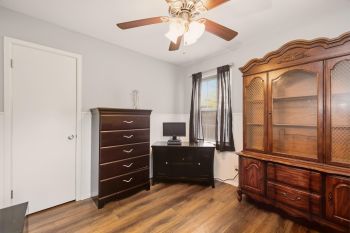 347 W 4th St, Haysville, KS 67060-1607