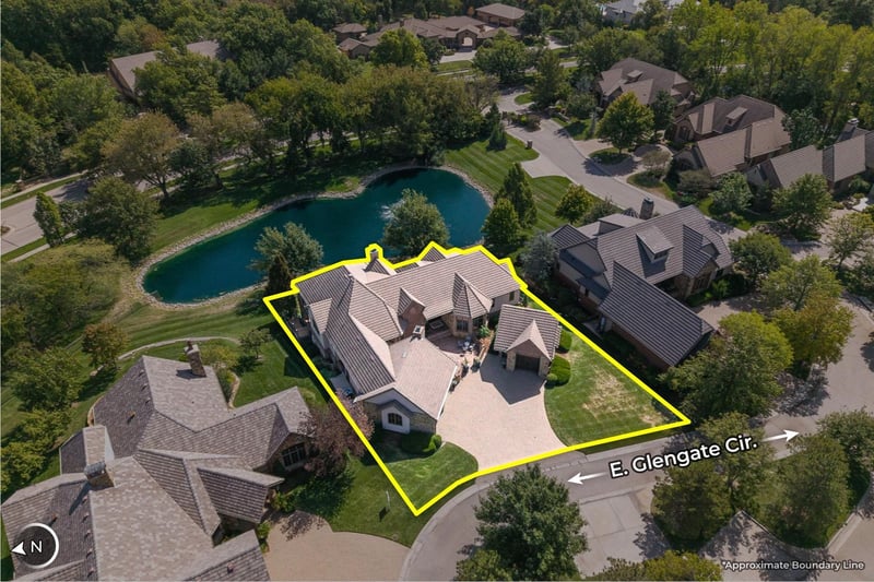 10806 E Glengate, Wichita, KS 67206