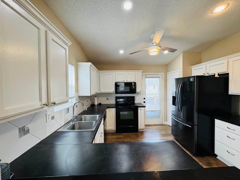 216 W Poplar, Goddard, KS 67052