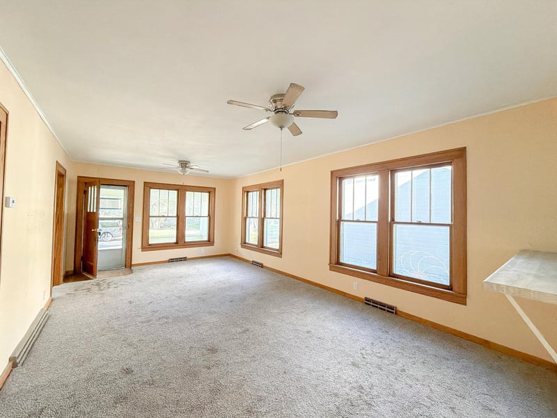 507 NW 6th St, Abilene, KS 67410