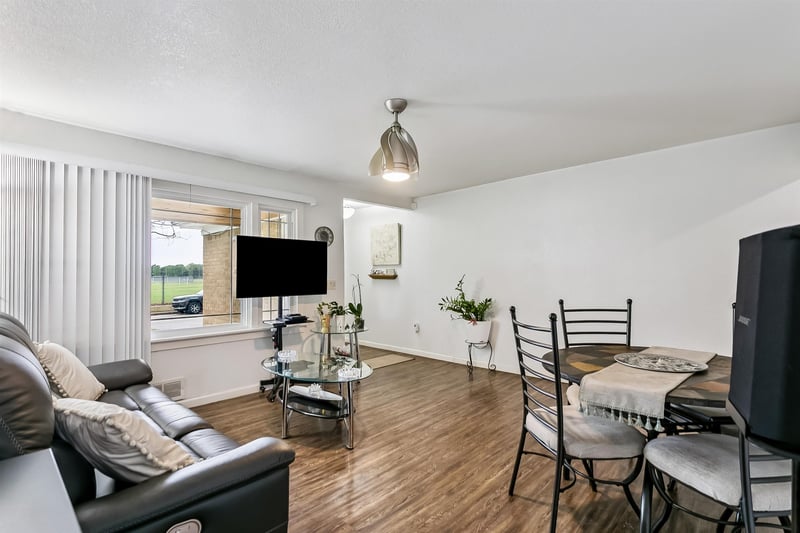 1006 N Dougherty Ave, Wichita, KS 67212