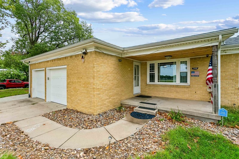 1006 N Dougherty Ave, Wichita, KS 67212