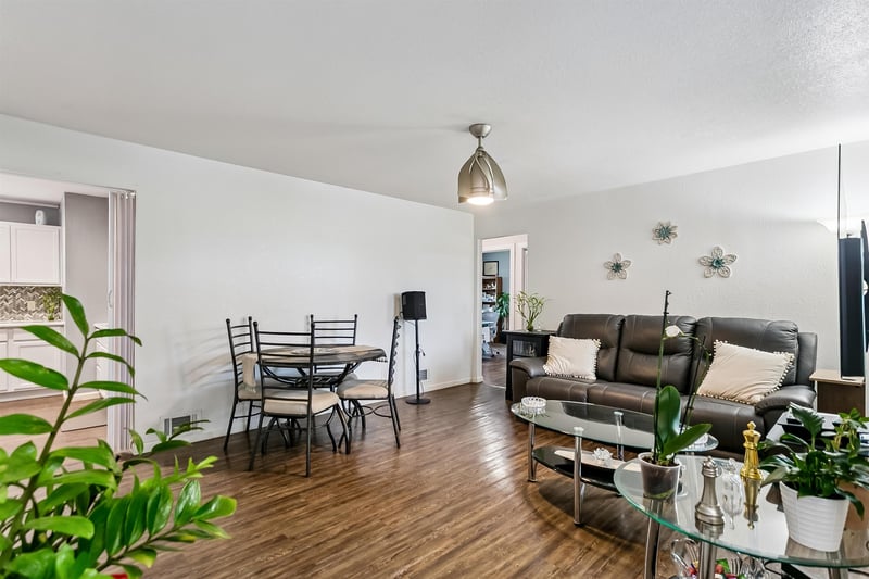 1006 N Dougherty Ave, Wichita, KS 67212