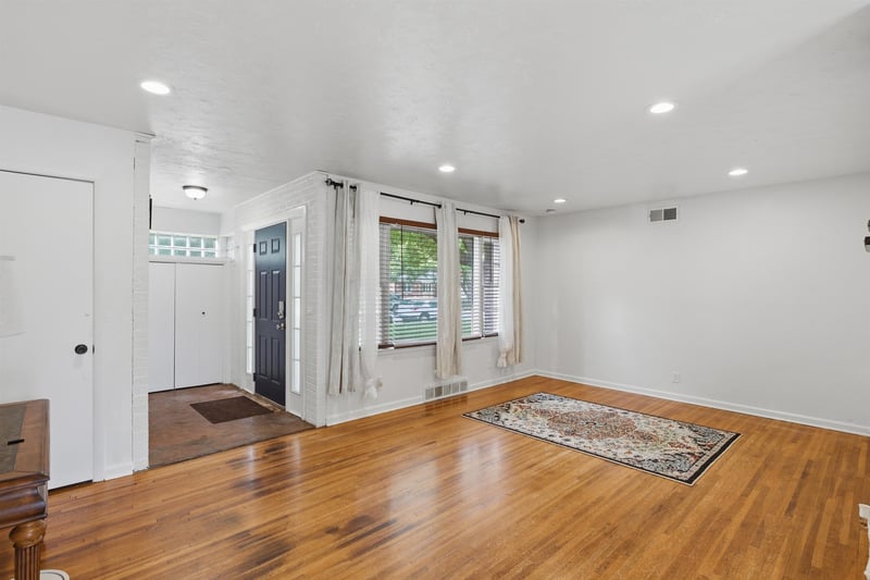 2256 S Fountain St, Wichita, KS 67218
