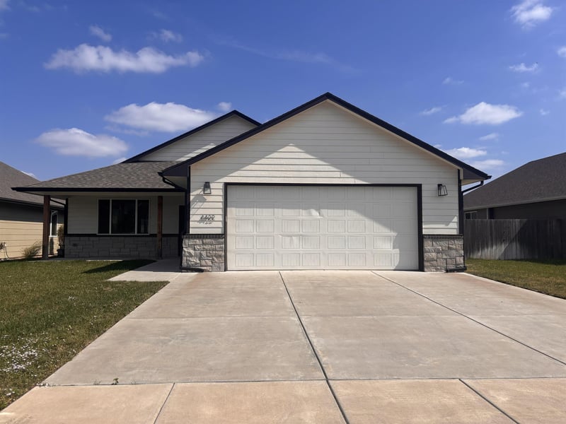 4422 S Mount Carmel, Wichita, KS 67217