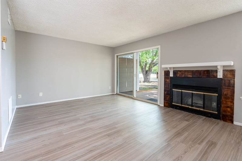 5590 S Gold St Unit 300, Wichita, KS 67217