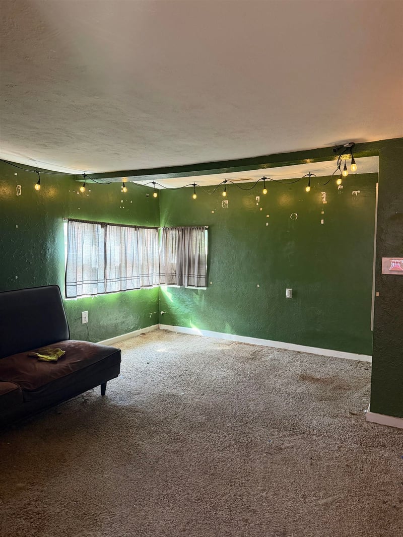 108 W Summit, Augusta, KS 67010