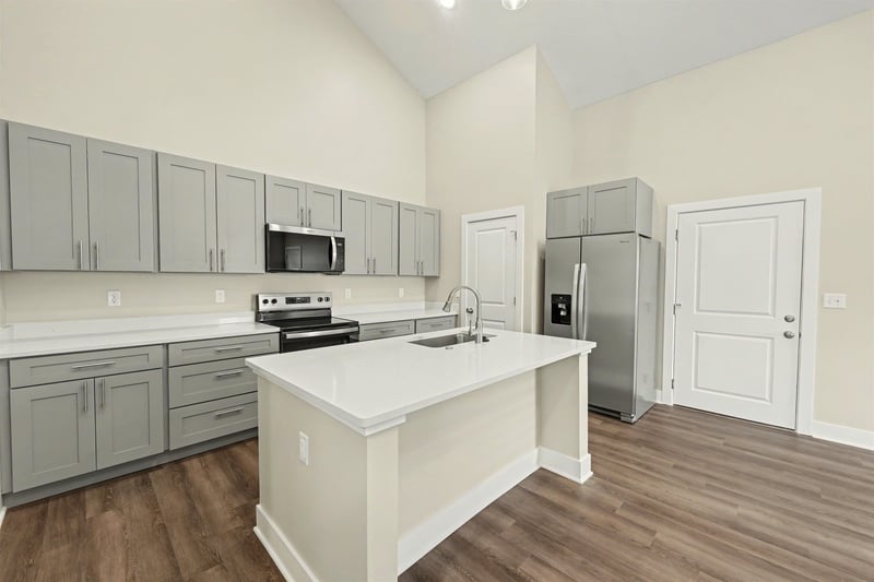 2717 Amelia Ln, Salina, KS 67401