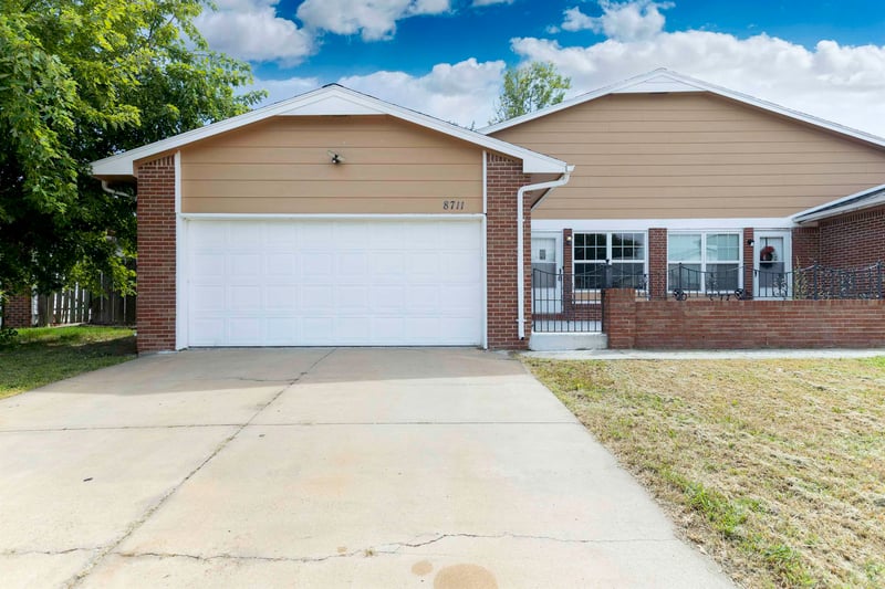 8709 E Longlake Cir #8711 E Longlake Cir, Wichita, KS 67207