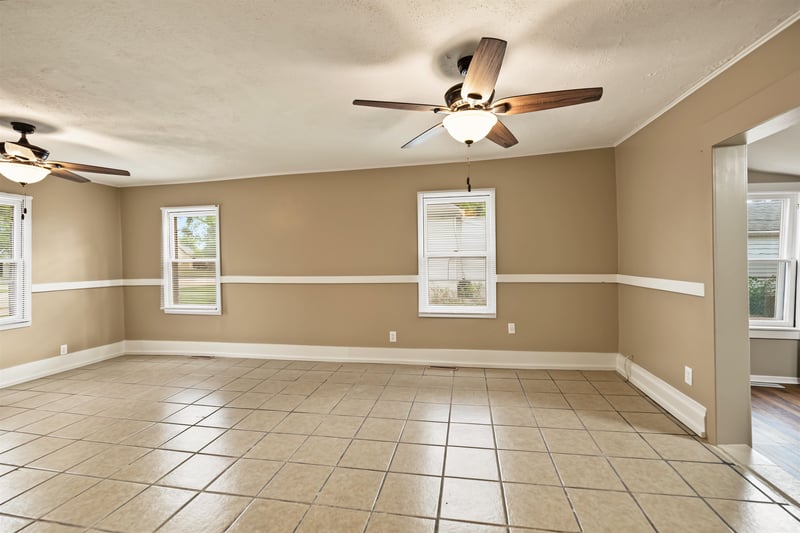 420 S College Ave, Salina, KS 67401